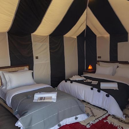 Top Desert Luxury Camp 메르주가 외부 사진